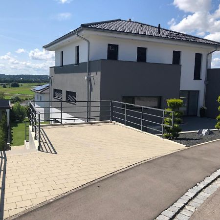 Moderne Ferienwohnung Mit Terrasse Und Garten Verwaltungsgemeinschaft Haldenwang Exterior foto